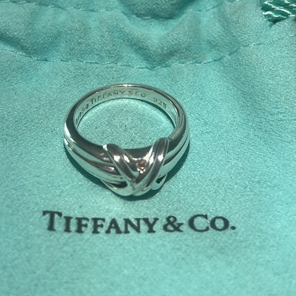 Tiffany & Co Signature Vintage X Ring US Size 6.5 - Picture 3 of 3
